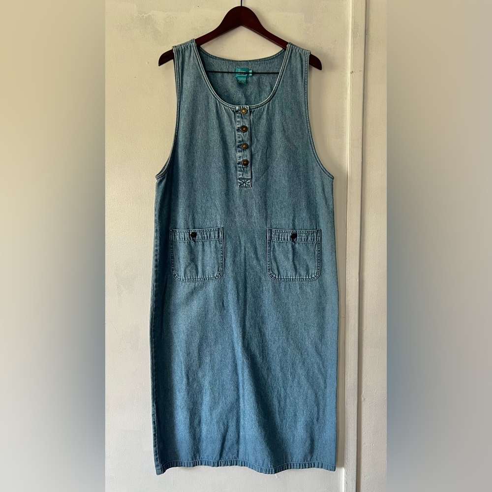 Vintage Sleeveless Denim Dress with Pockets